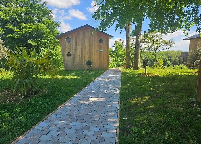 Cabanes Du Domaine Des Fees